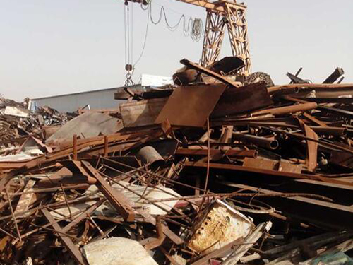 废铁回收现场